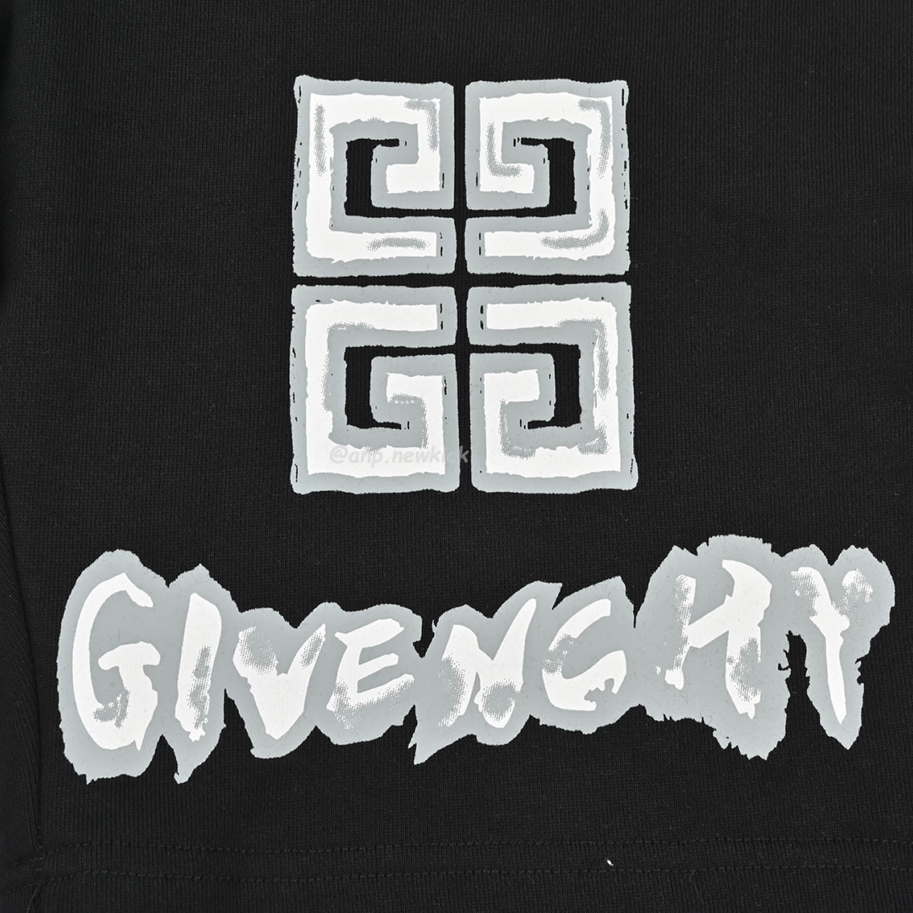 Givenchy 24ss Hand Drawn Logo Checkered Shorts (3) - newkick.app